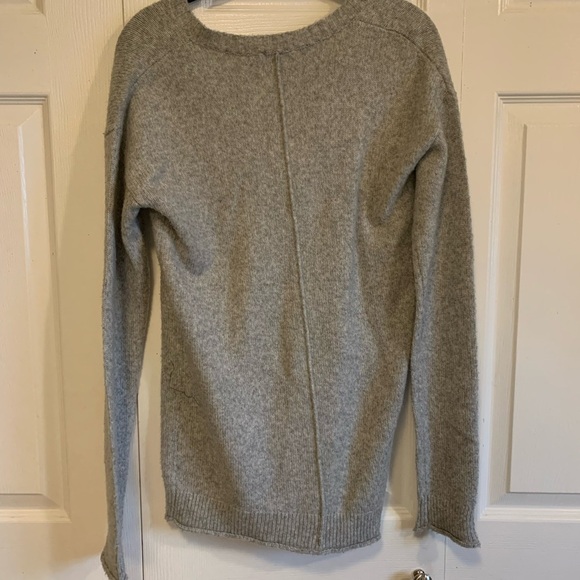 Gap grey long sleeve wool blend knit sweater - Picture 3 of 7